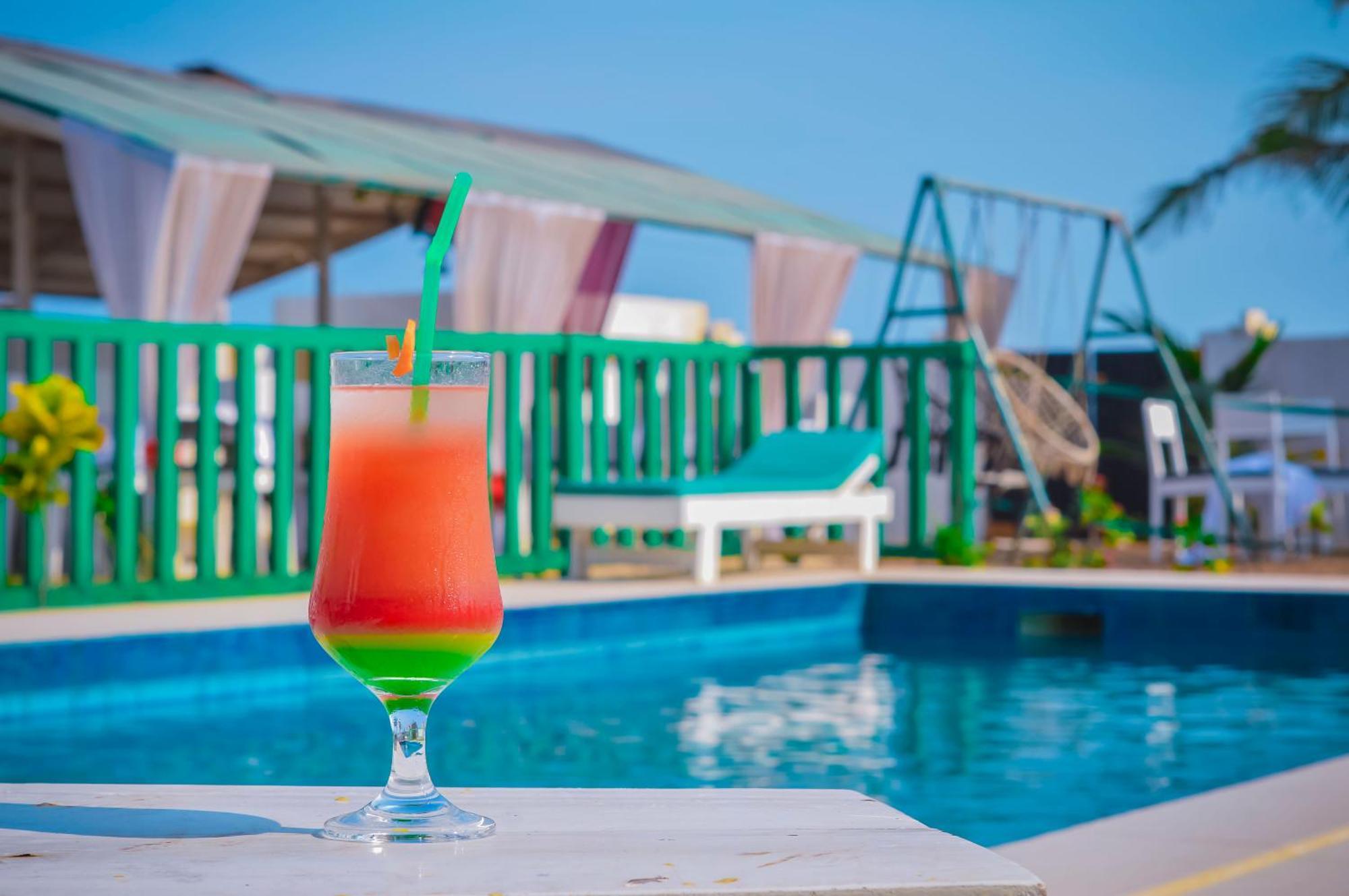 Hotel Amazone Cotonou Esterno foto